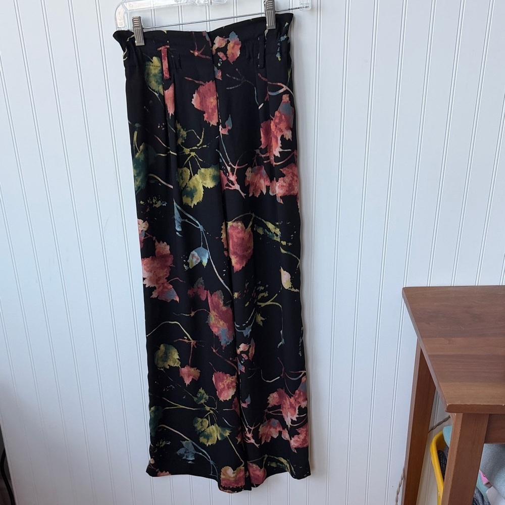 (204)BCBGMaxAzria Black Wide-Leg Floral Pants
